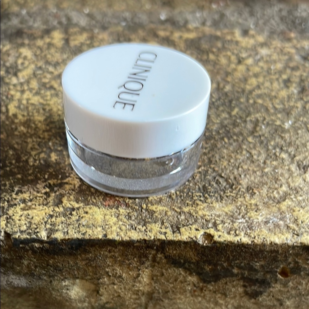 Clinique 25 Empty White Makeup Containers with Lids - Picture 3 of 6